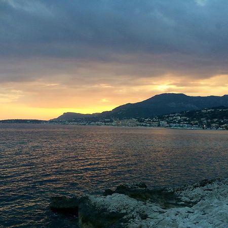 Una Terrazza Sul Mare - Balzi Rossi Lägenhet Ventimiglia Exteriör bild