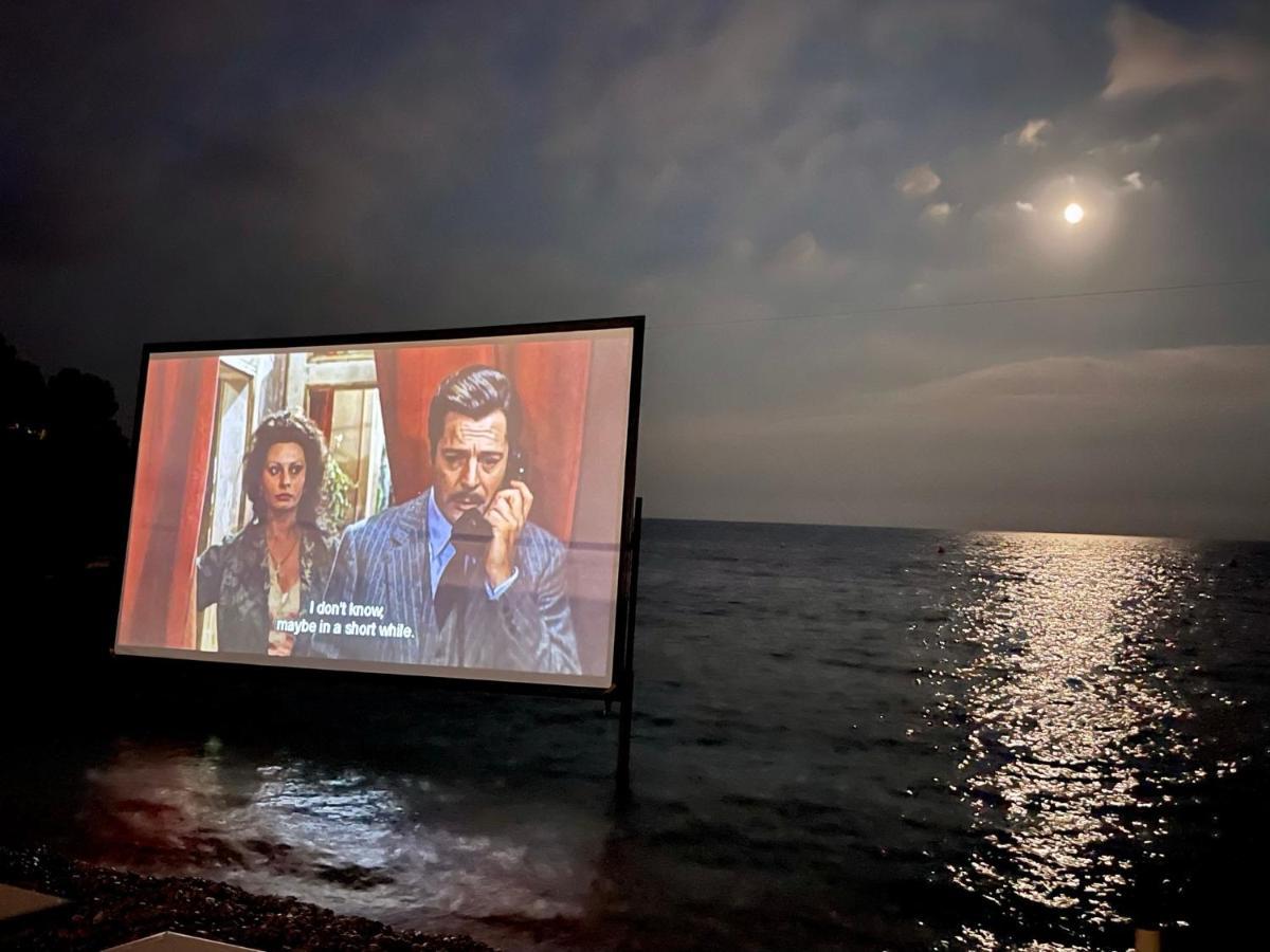 Una Terrazza Sul Mare - Balzi Rossi Lägenhet Ventimiglia Exteriör bild