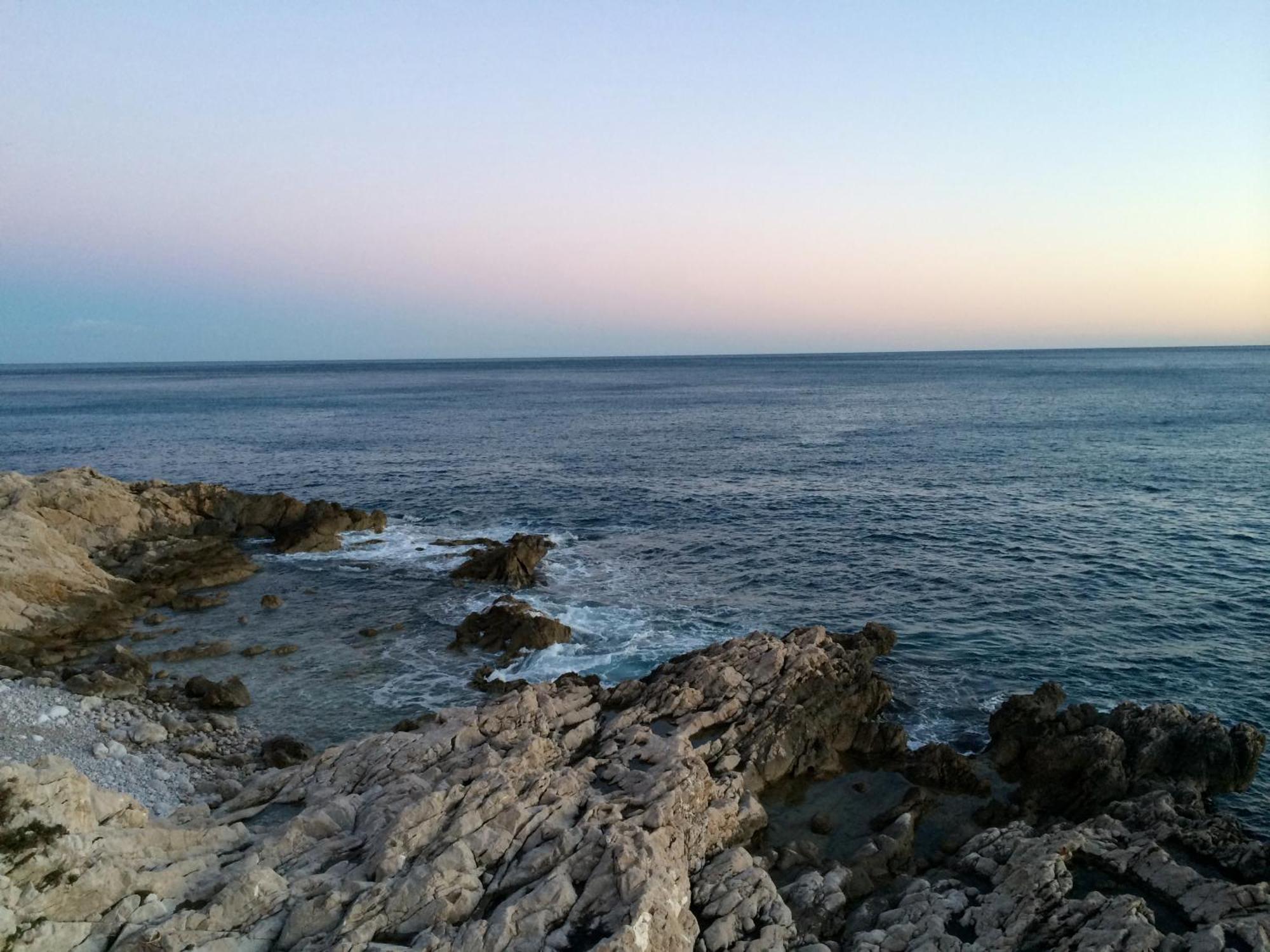 Una Terrazza Sul Mare - Balzi Rossi Lägenhet Ventimiglia Exteriör bild