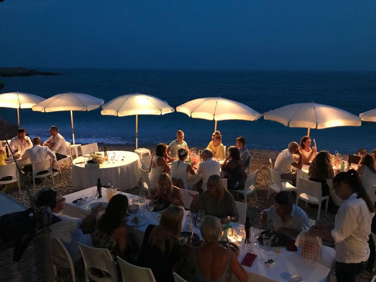 Una Terrazza Sul Mare - Balzi Rossi Lägenhet Ventimiglia Exteriör bild